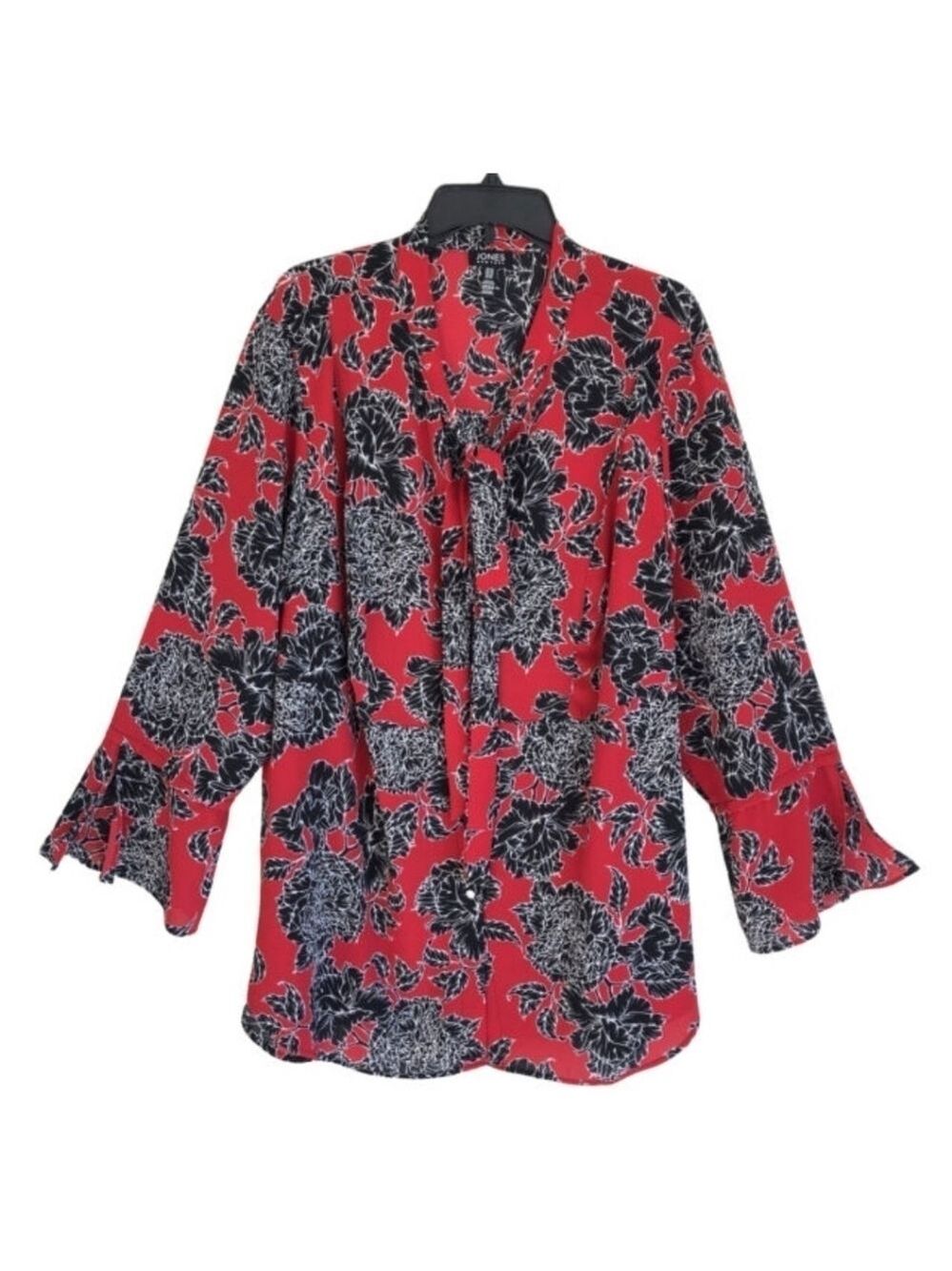 Jones New York floral blouse. Size Medium. EUC